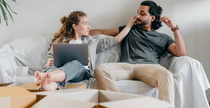 Qué hacer cuando tu pareja se aleja de ti: ¡Descúbrelo en 2021!