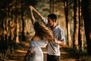 Aprender a bailar juntos activa el romance