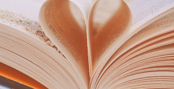 80 Poemas cortos de amor bonitos para dedicar en el 2021